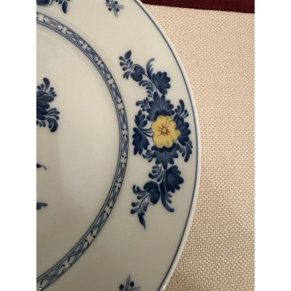 Vista Alegre Viana Porcelain Plate Blue/ Yellow Urn w/ Fruit Made in Portugal 8”